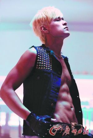 �H�������~��������(d��ng)�t������ľ����