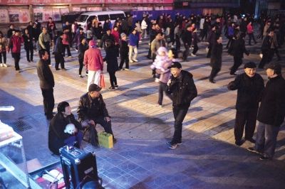 16�������������������ǅ^(q��)�tɏ�V�����轡����һ����������ԒͲ�߸������A�r��ӛ��������z