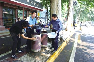 ̫��·��һ�l����ͨͨ���Ͻ������]���ϴ���ǘӵĺ�Ȼ��⣬Ҳ�]���L��·�ǘӵ�Ħ�Ǖr�������������Լ��Ĳ������|(zh��)��������Ԕ����̫�ң��h(hu��n)�l(w��i)���˲�����һ�|ꖹ���ҹ�ﴵ��Ę��~��¶���������Ľֵ�����ˮ܇������С���������ߵ�·��������·��΢�m���ֵ��ǹ�꠆T�����ڴ��С��Ѳ�鲻�����О顭�����օ^(q��)�Ė|��֮�ǡ���̫��·�ֵ���������(y��u)���ĭh(hu��n)�����������K�ѡ������������������@���Ͻ֎����µĻ�����